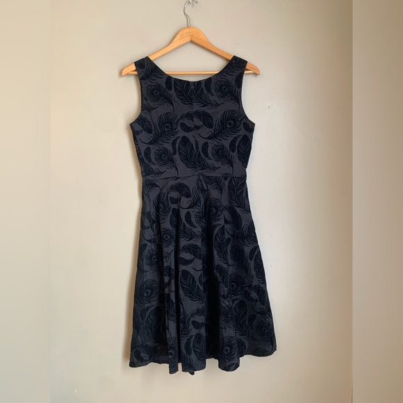 VOODOO VIXEN RETRO Dress Pin UP 50s  FEATHER FLOCKED Black Rockabilly Nwt Size L - Picture 5 of 9